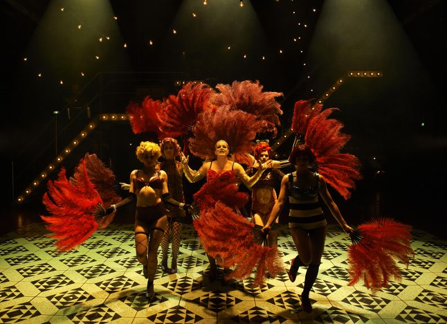 kostumedesign-costume-design-goje-rostrup-cabaret_aalborg_teater_2014_10