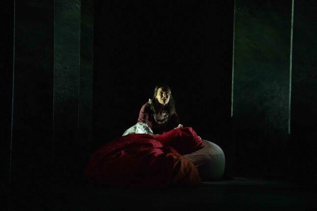 Dyrets År – 1666/The Year of the Beast - 1666, Aarhus Sommeropera, 2021, set and costume design: Gøje Rostrup, Photographer: Pernille Bering