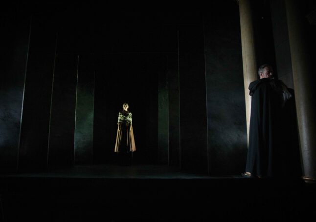 Dyrets År – 1666/The Year of the Beast - 1666, Aarhus Sommeropera, 2021, set and costume design: Gøje Rostrup, Photographer: Pernille Bering