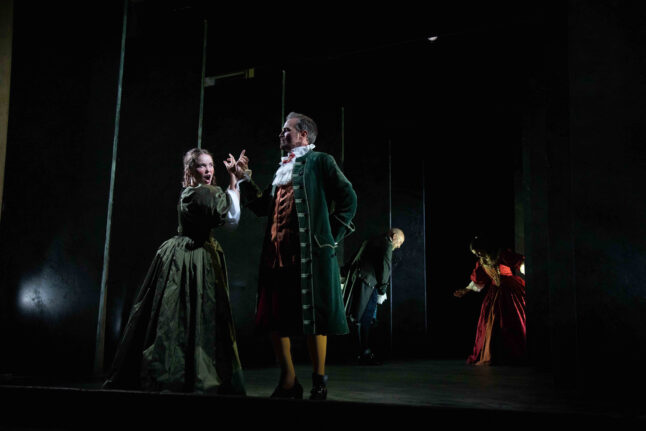 Dyrets År – 1666/The Year of the Beast - 1666, Aarhus Sommeropera, 2021, set and costume design: Gøje Rostrup, Photographer: Pernille Bering