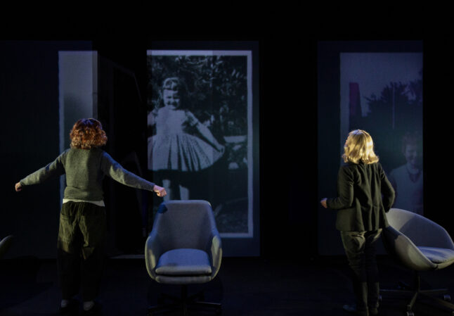 Maddiker - Folketeatret - Set and costume design by Gøje Rostrup - Photographer Thomas Petri.